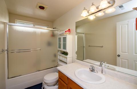 1238 Hawk Dr, Central Point, OR 97502 photo 18
