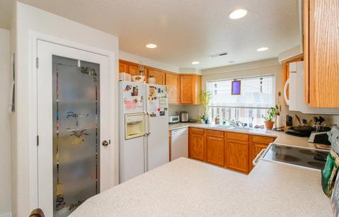 1238 Hawk Dr, Central Point, OR 97502 photo 10
