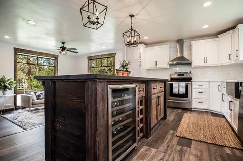 64732 Hunnell Rd, Bend, OR 97703 photo 10