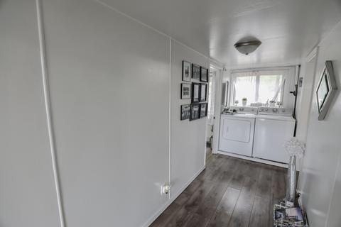 211 W 5th St, Phoenix, OR 97535 photo 10