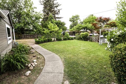 211 W 5th St, Phoenix, OR 97535 photo 31