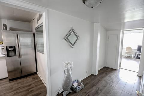 211 W 5th St, Phoenix, OR 97535 photo 8