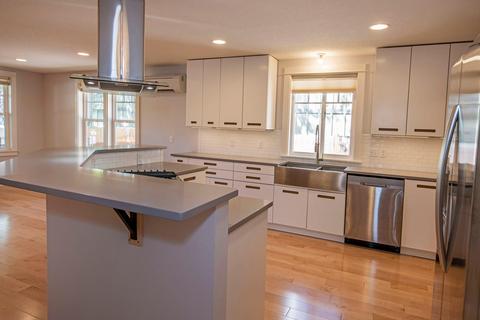 464 NEmerson Ave, Bend, OR 97701 photo 9