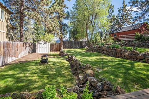 464 NEmerson Ave, Bend, OR 97701 photo 17