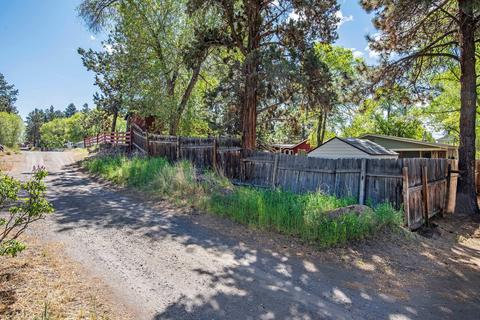 464 NEmerson Ave, Bend, OR 97701 photo 22