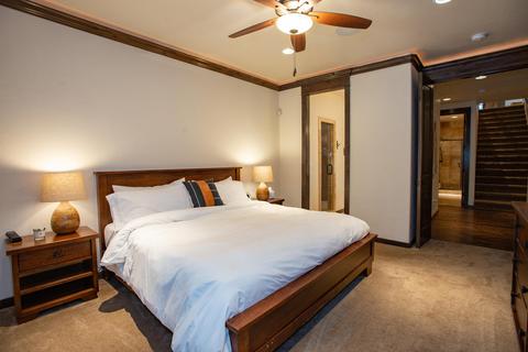 56260 Sable Rock Loop, Bend, OR 97707 photo 18
