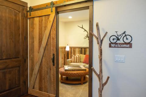 56260 Sable Rock Loop, Bend, OR 97707 photo 12