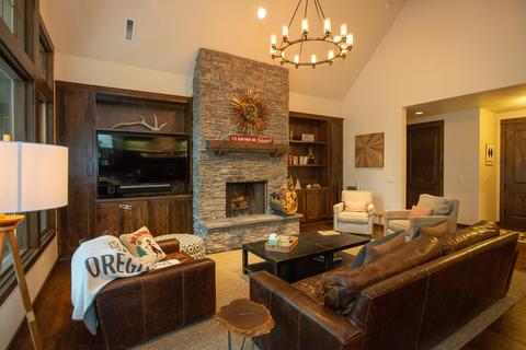 56260 Sable Rock Loop, Bend, OR 97707 photo 10