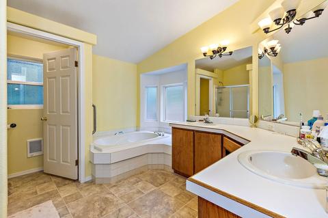 877 Marcy Loop Rd, Grants Pass, OR 97527 photo 28