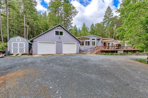 877 Marcy Loop Rd, Grants Pass, OR 97527 photo 1