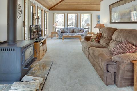 57074 Fox Ln, Sunriver, OR 97707 photo 8