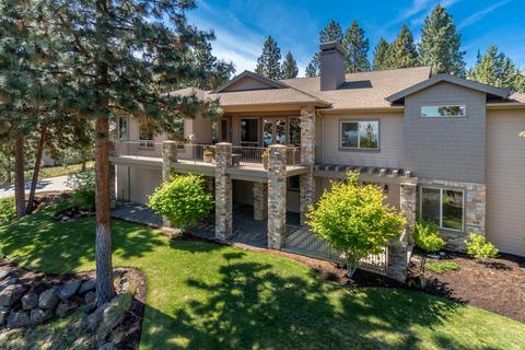 1833 NW Perspective Dr, Bend, OR 97701 photo 1