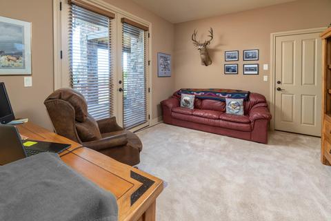 1833 NW Perspective Dr, Bend, OR 97701 photo 19