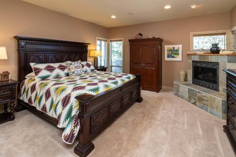 1833 NW Perspective Dr, Bend, OR 97701 photo 12