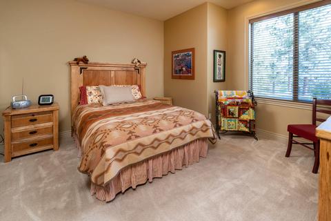 1833 NW Perspective Dr, Bend, OR 97701 photo 20