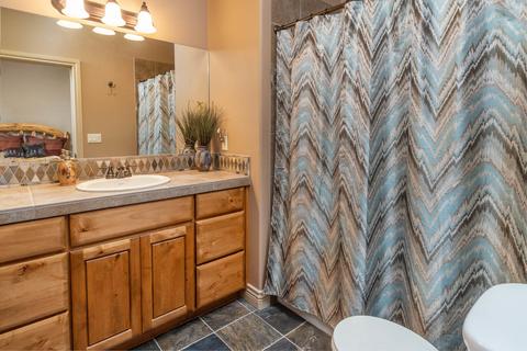 1833 NW Perspective Dr, Bend, OR 97701 photo 15