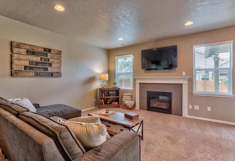 61807 Daly Estates Dr, Bend, OR 97702 photo 9