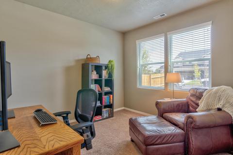 61807 Daly Estates Dr, Bend, OR 97702 photo 3