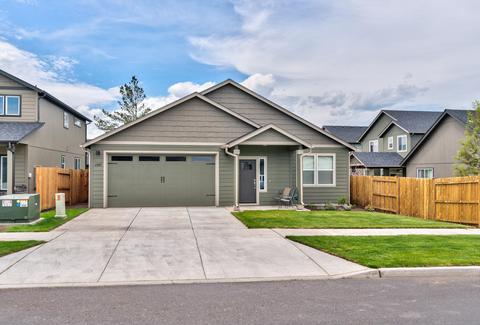 61807 Daly Estates Dr, Bend, OR 97702 photo 1