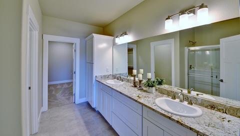 191 Sky Hawk Dr, Eagle Point, OR 97524 photo 2