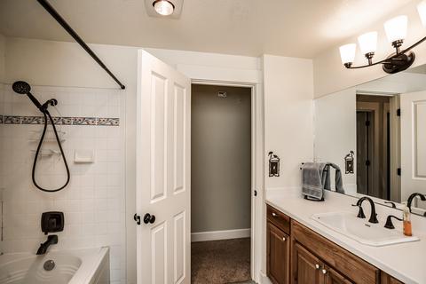 60023 Ridgeview Dr W, Bend, OR 97702 photo 17