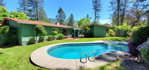 362 Walker Rd, Grants Pass, OR 97527 photo 1