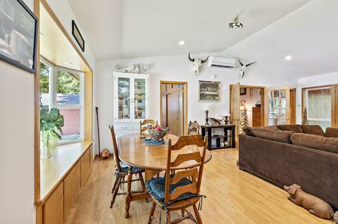 338 Burch Dr, Cave Junction, OR 97523 photo 9