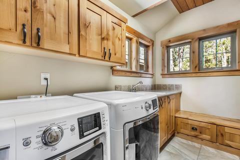 15174 River Point Ct, Bend, OR 97707 photo 32