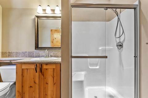 15174 River Point Ct, Bend, OR 97707 photo 31