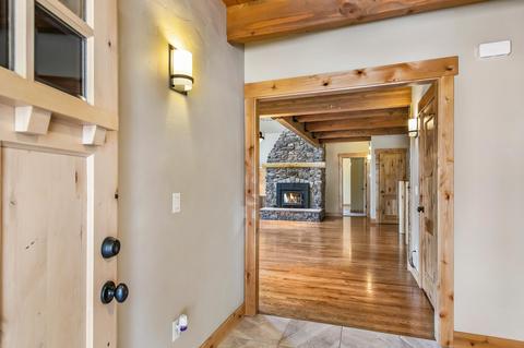 15174 River Point Ct, Bend, OR 97707 photo 9