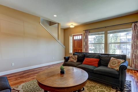 20530 Barrows Ct, Bend, OR 97702 photo 2