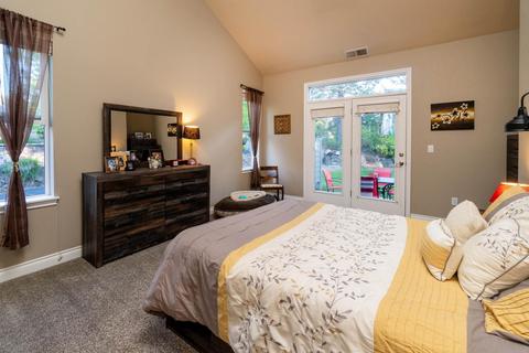 19487 Blue Lake Loop, Bend, OR 97702 photo 13