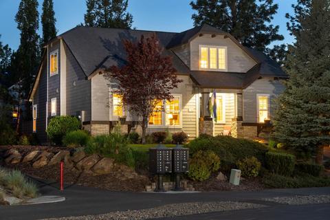 19487 Blue Lake Loop, Bend, OR 97702 photo 1