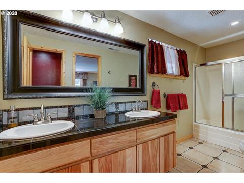 17897 Lofty Ln, Sunriver, OR 97707 photo 14