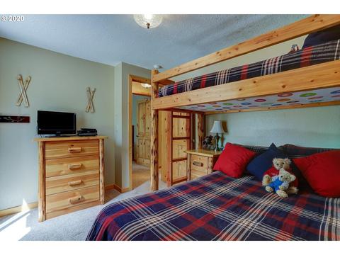 17897 Lofty Ln, Sunriver, OR 97707 photo 8