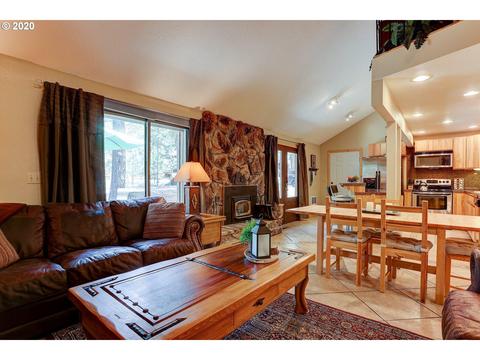 17897 Lofty Ln, Sunriver, OR 97707 photo 2