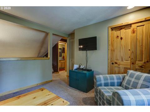 17897 Lofty Ln, Sunriver, OR 97707 photo 11