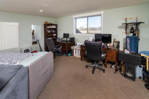 63660 Gentry Loop, Bend, OR 97701 photo 23
