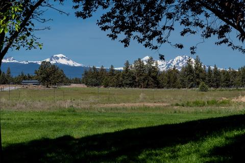 63660 Gentry Loop, Bend, OR 97701 photo 24