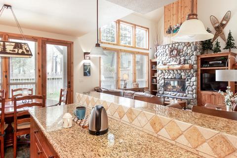 57433 Sun Eagle Ln, Sunriver, OR 97707 photo 6