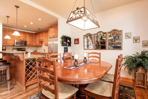 57433 Sun Eagle Ln, Sunriver, OR 97707 photo 5