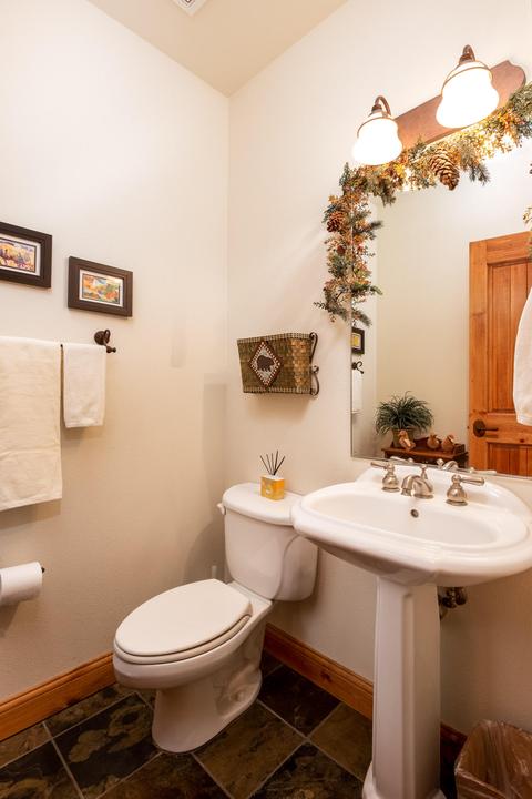 57433 Sun Eagle Ln, Sunriver, OR 97707 photo 12