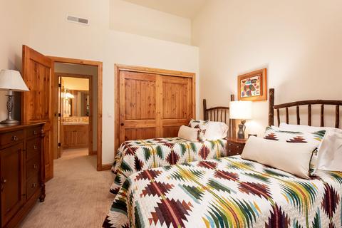 57433 Sun Eagle Ln, Sunriver, OR 97707 photo 21