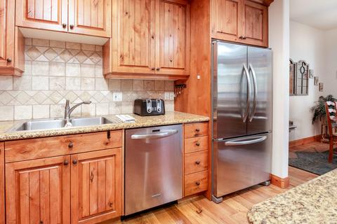 57433 Sun Eagle Ln, Sunriver, OR 97707 photo 8