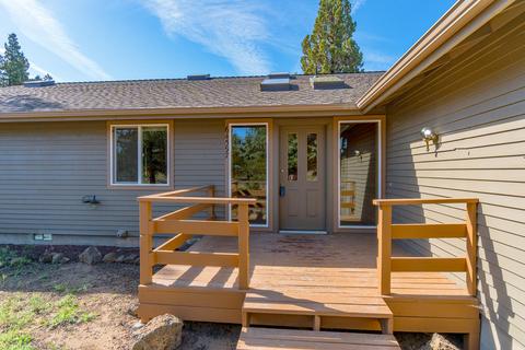 64597 Mcgrath Rd, Bend, OR 97701 photo 4