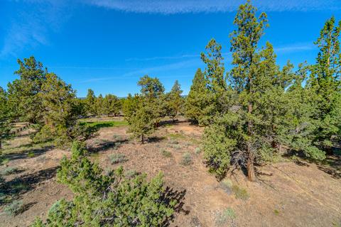 64597 Mcgrath Rd, Bend, OR 97701 photo 37