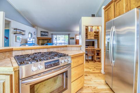 20705 Nicolette Dr, Bend, OR 97701 photo 11