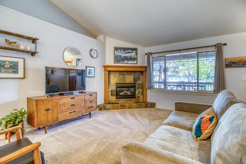 20705 Nicolette Dr, Bend, OR 97701 photo 5