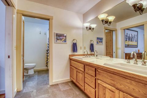 20705 Nicolette Dr, Bend, OR 97701 photo 19