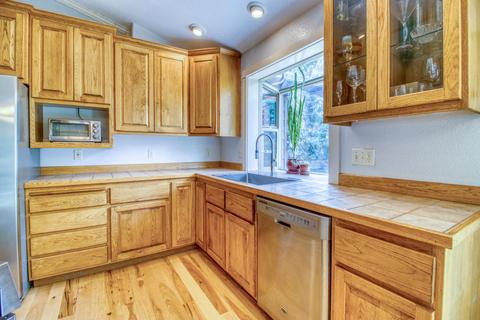 20705 Nicolette Dr, Bend, OR 97701 photo 10